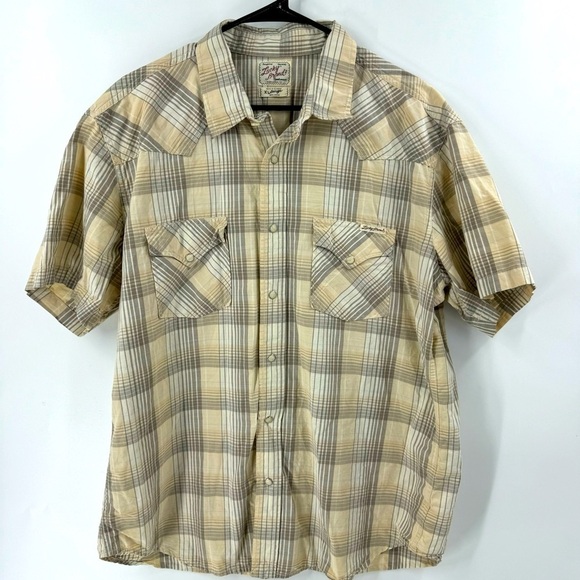 Lucky Brand ShortSleeve Button Down Shirt - Picture 2 of 8